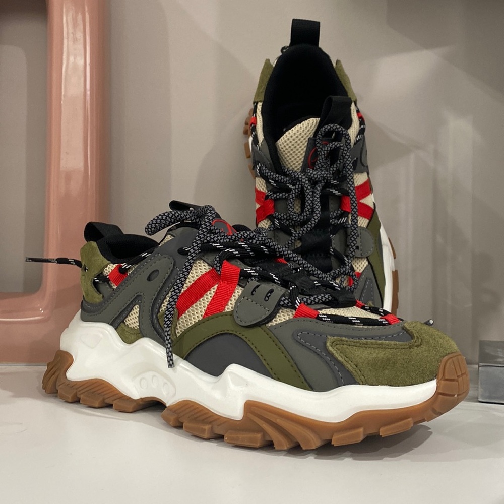 Javi Sneakers